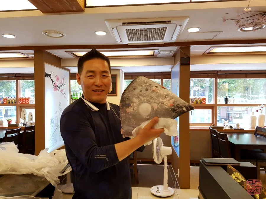Gold Tuna fresh tuna head, tuna dismantling process, premium raw ingredients