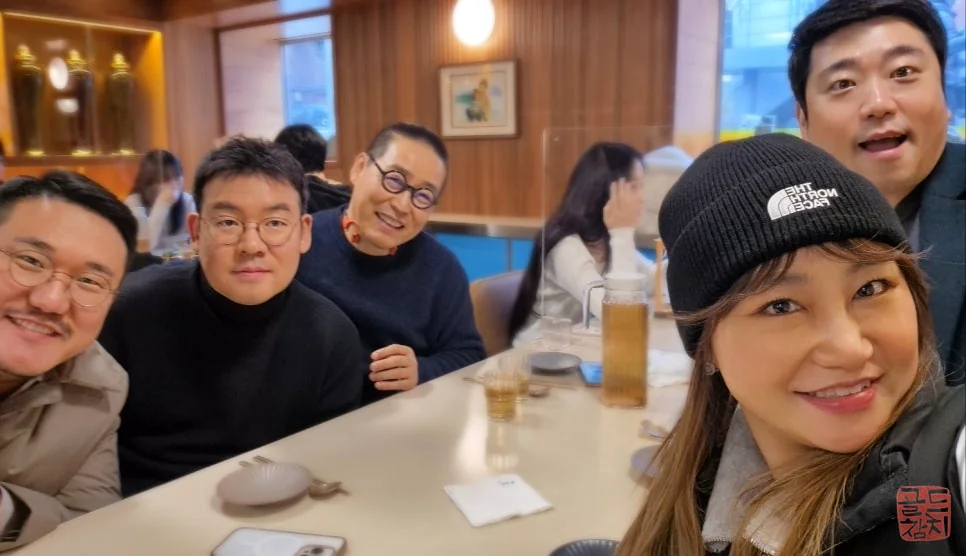 골드참치 서비스 개선 벤치마킹 교육 학우들과 기념 촬영