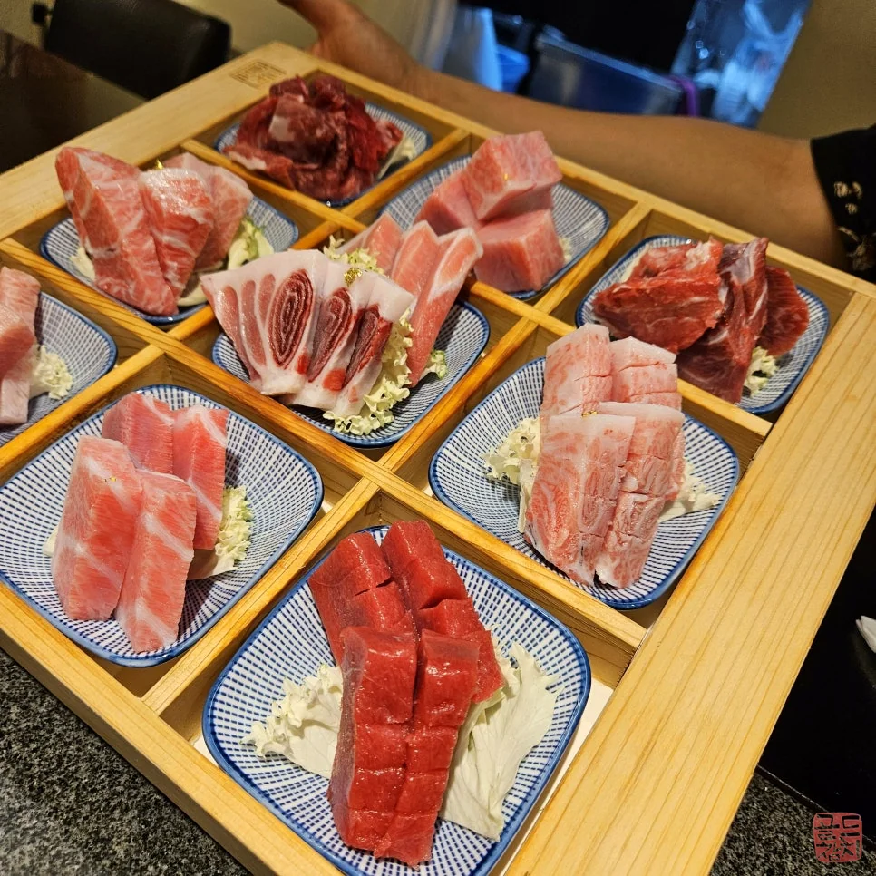 골드참치 프라이빗 룸 회식 가족모임 공간