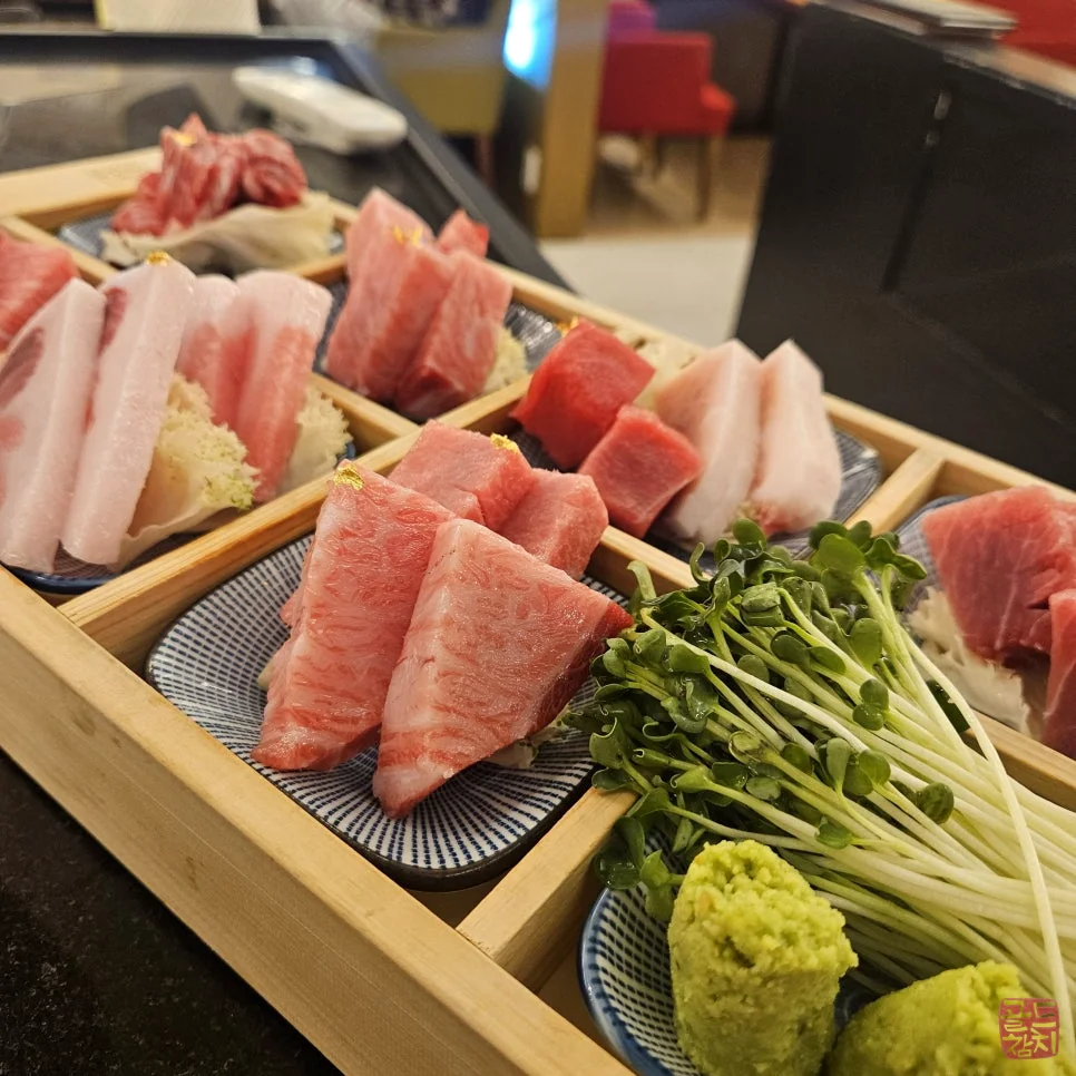 Gold Tuna tuna sushi, fresh premium tuna cuts, delicious taste