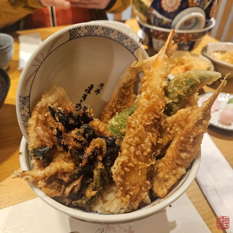 골드참치 교토 전통 정원 미학 매장 인테리어 영감