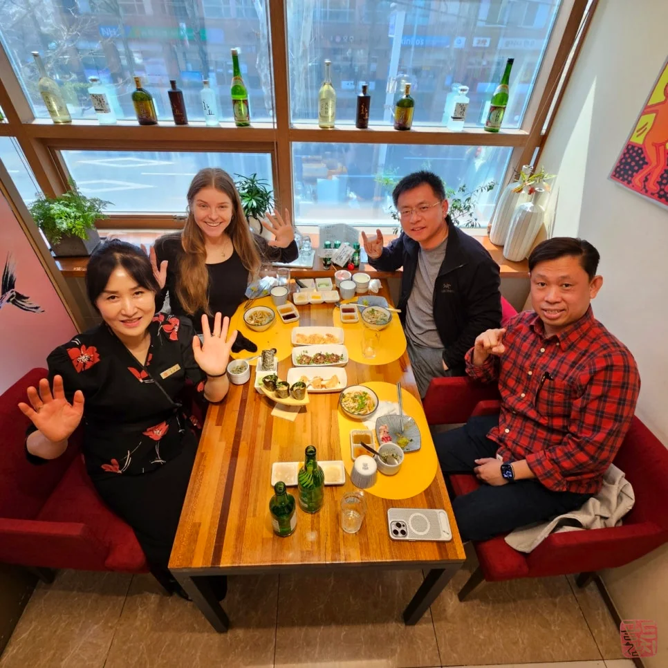 Gold Tuna concert event, customer service, unique dining experience
