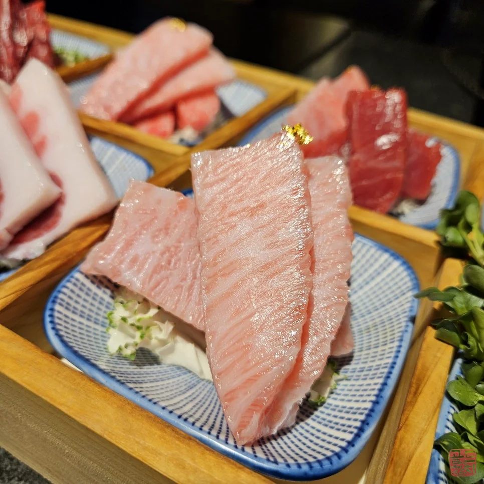 골드참치 직원 친절한 서비스 고객 만족