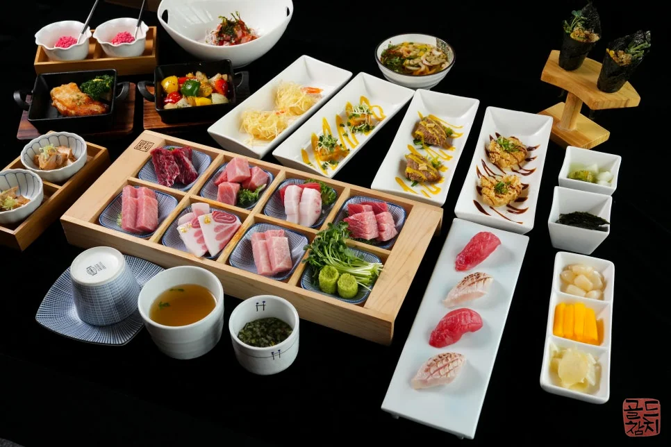 골드참치 신선한 참치초밥 코스요리 구성