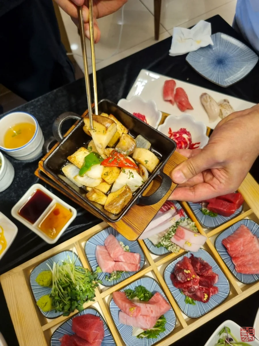 방이동 골드참치 참치 요리 정갈한 상차림
