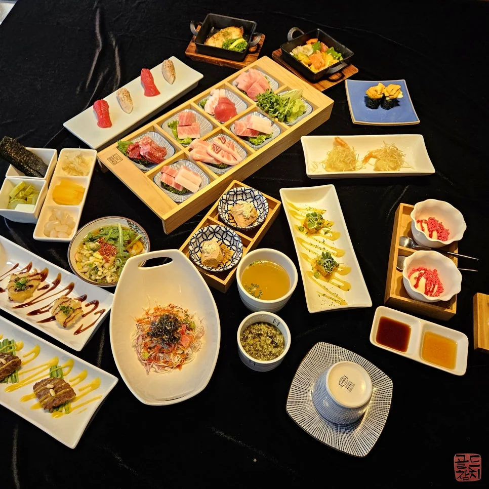 Bangyi-dong Gold Tuna omakase, lavish full table setting