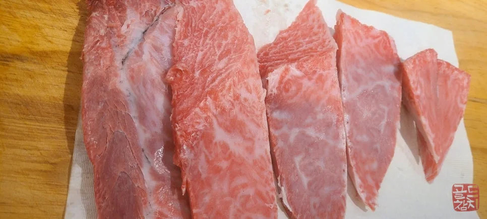 강남 골드참치 혼마구로 가맛살 프리미엄 참치회