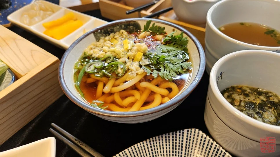 골드참치 참치회 고급 부위 플레이팅 참치맛집