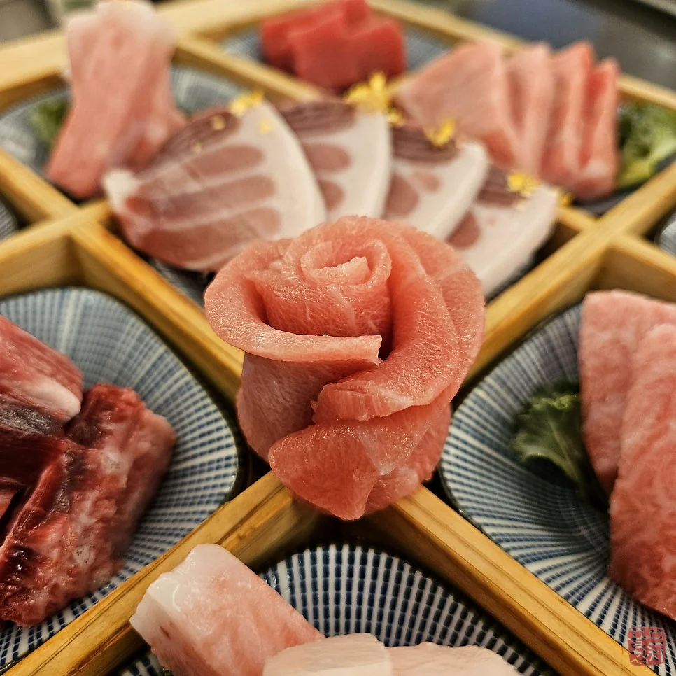 Gold Tuna omakase, artistic tuna sashimi presentation