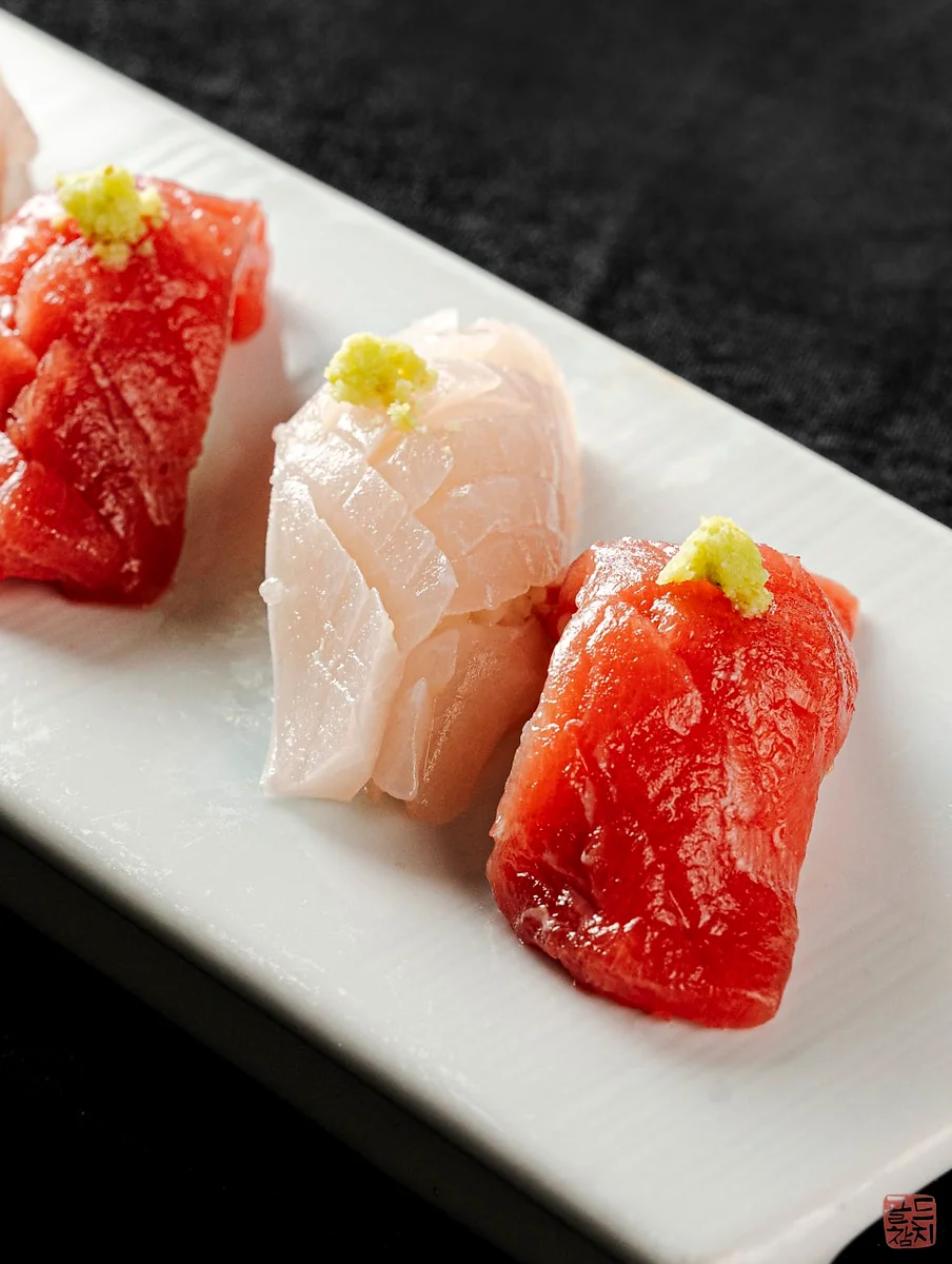 Sinsa-dong Gold Tuna, tuna salad, tuna sushi combination