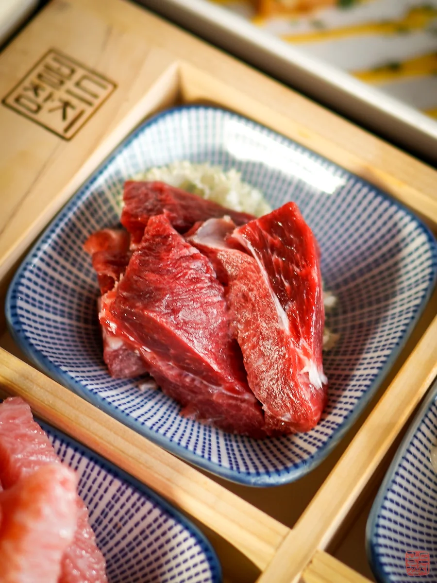 Gangnam Gold Tuna bluefin tuna, premium cut sashimi