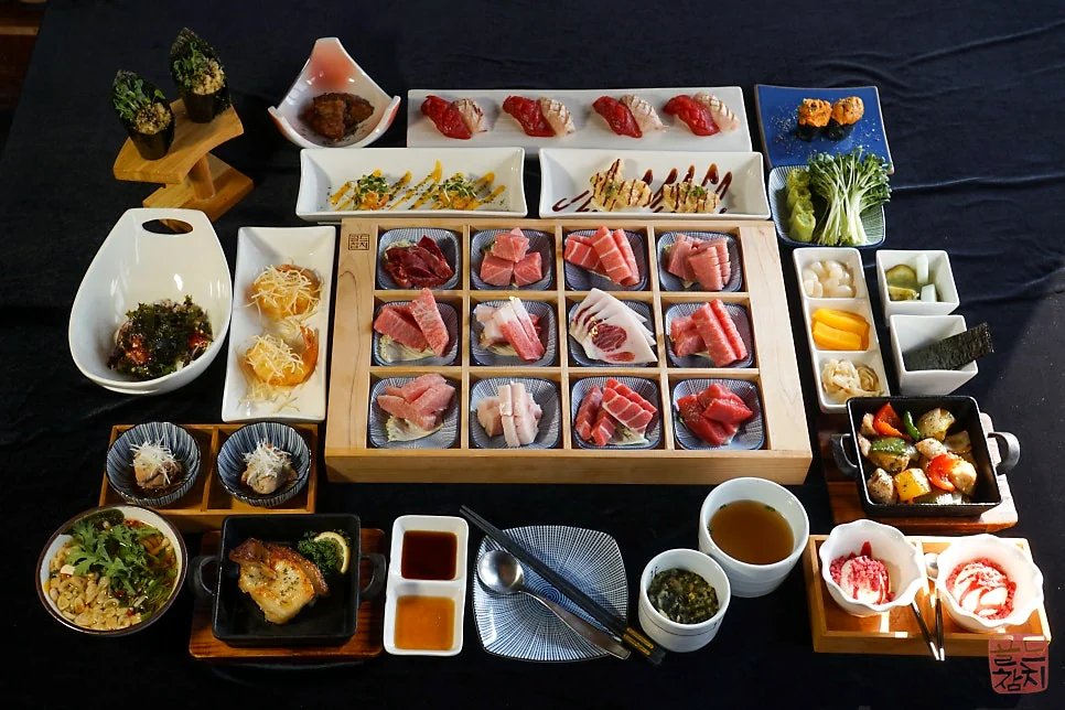 골드참치 혼마구로 한상차림 정성 가득한 요리