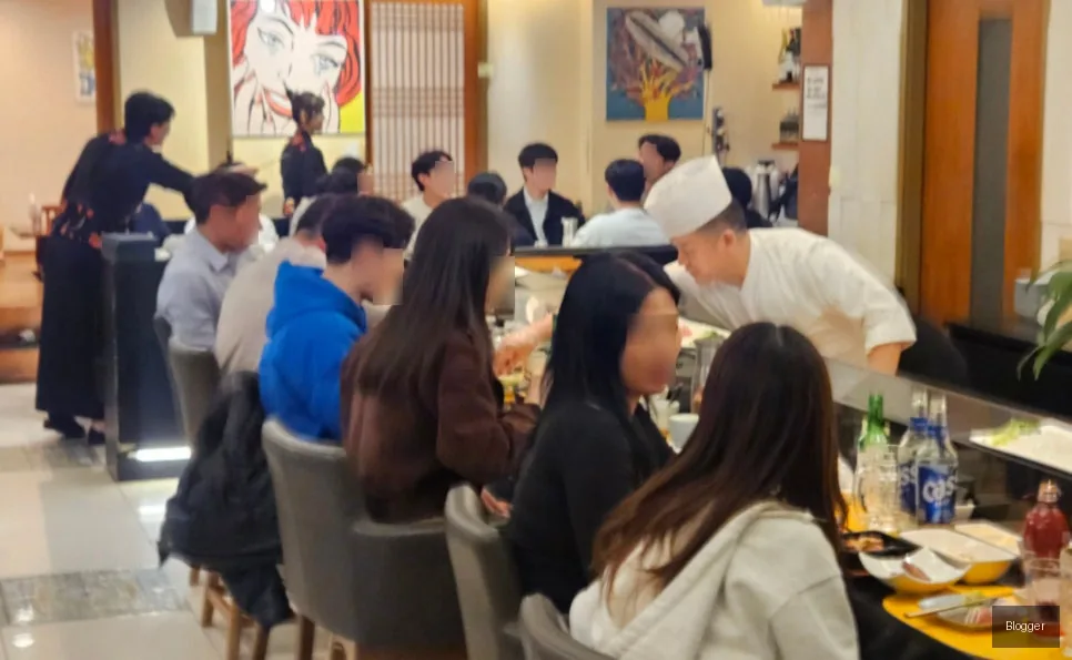 방이동 골드참치 닷찌석 매장 내부 분위기