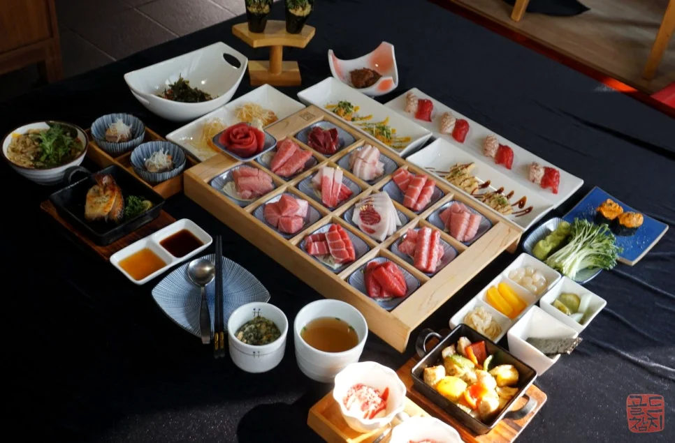 Bangyi-dong Gold Tuna private dining, 15-course side dishes, high-quality cuisine