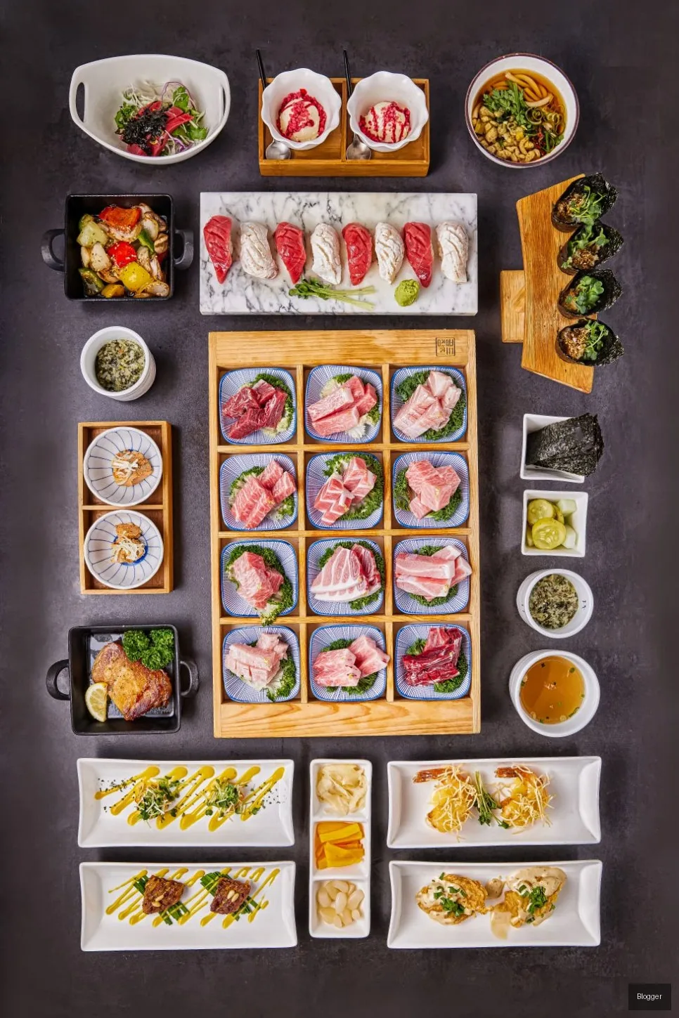Garosu-gil Sinsa-dong Gold Tuna 15-course tuna platter, omakase, lettering service