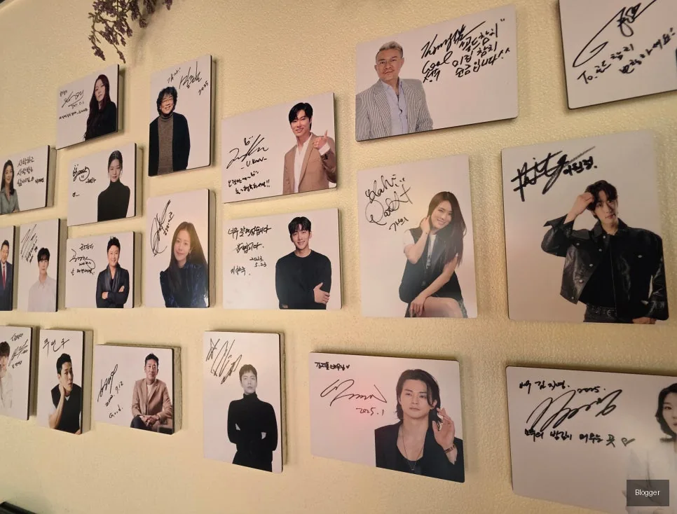 Sinsa-dong Gold Tuna, celebrity restaurant, famous visitors' signatures
