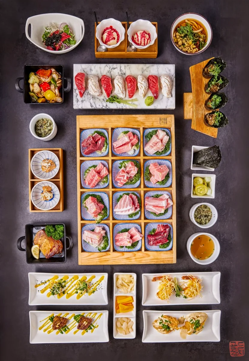 Gold Tuna 15-course set meal, tuna omakase, abundant dining table
