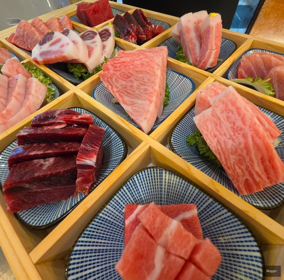 Bluefin tuna Kama-sal (collar fat) served as part of the Royal Special course