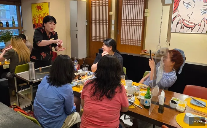 Bangyi-dong Gold Tuna, Somac Imo's Imokase performance, sisters enjoying fun dining