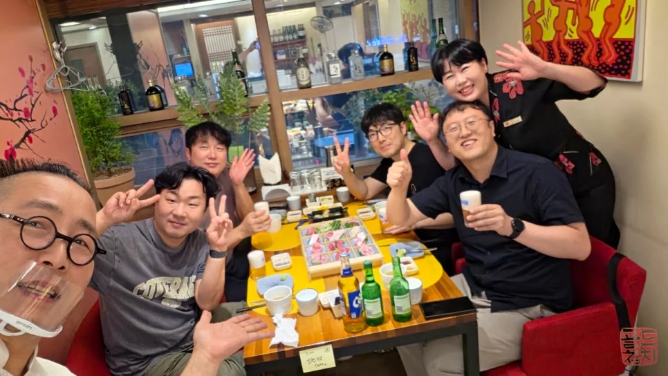 Guests enjoying their time at Goldtuna