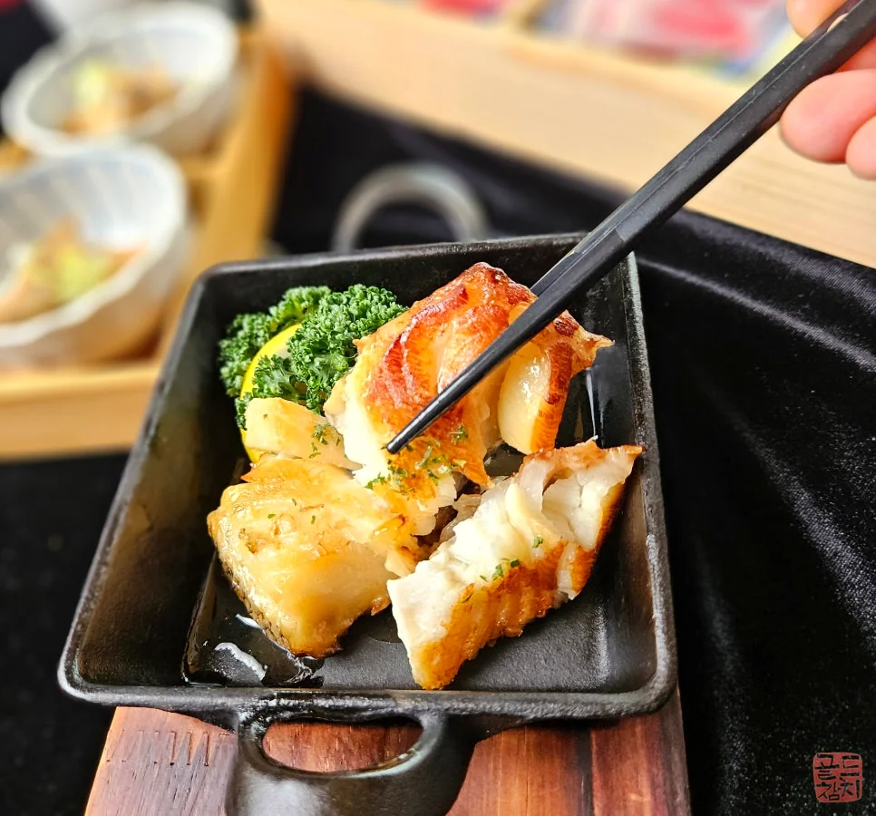 Bangyi-dong Gold Tuna grilled mero, delicious side dish, course menu