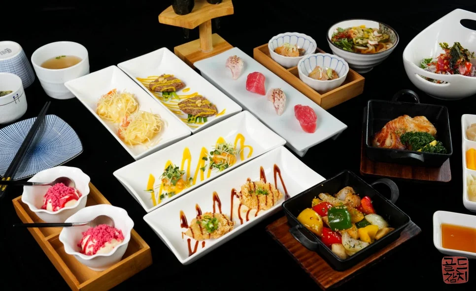 Bangyi-dong Gold Tuna full course side dishes, accompanying menu items