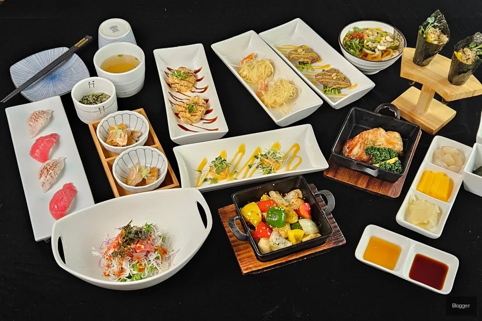 Gold Tuna various side dishes, diverse course meal options, company dinner satisfaction