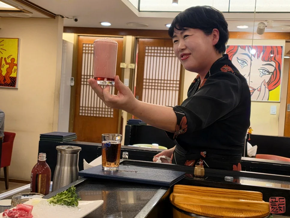 Bangyi-dong Gold Tuna, Bokbunja smoothie drink for company gathering