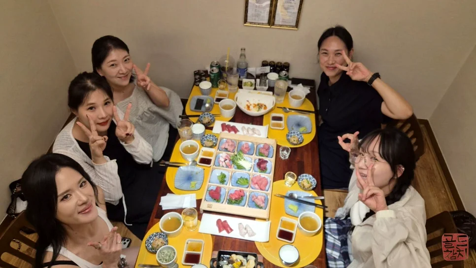 잠실 방이동에서 나눈 다섯 친구의 특별한 기록: 임신·수유·생일이 어우러진 진솔한 수다