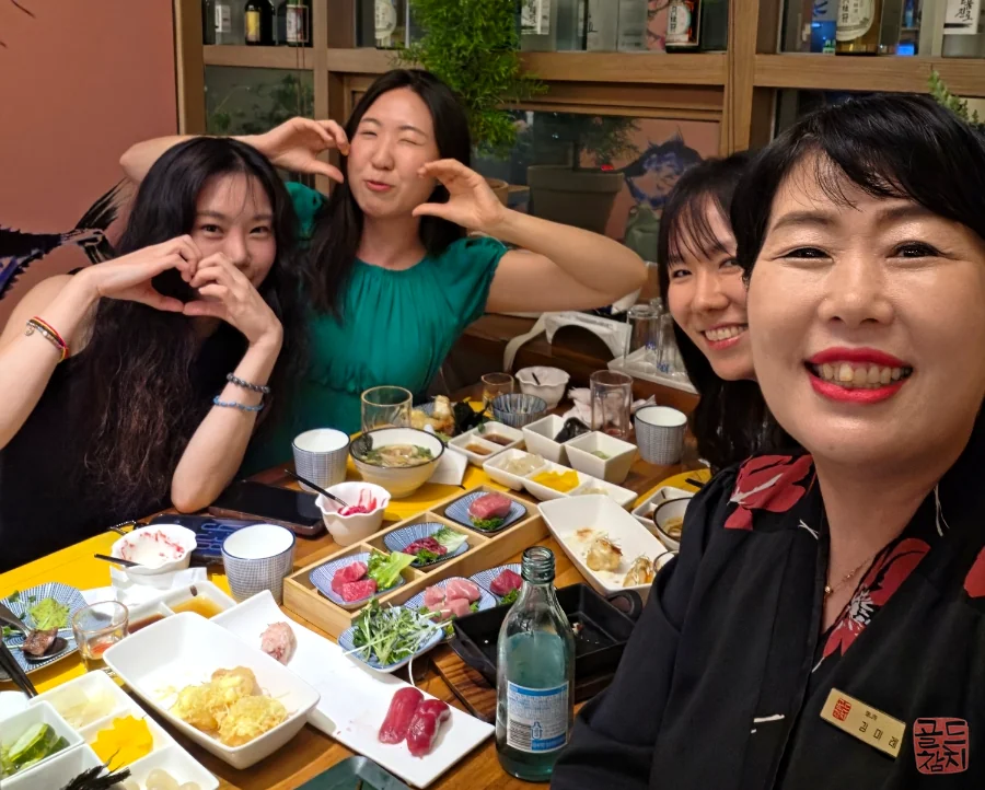 방이동 골드참치 친구모임 소맥이모와 기념촬영