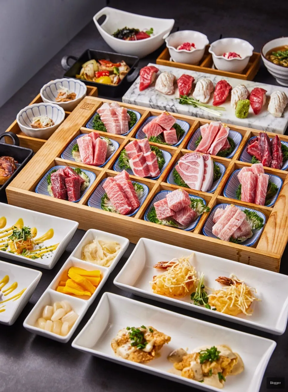 Sinsa-dong Gold Tuna omakase, full course meal, appetizer platter