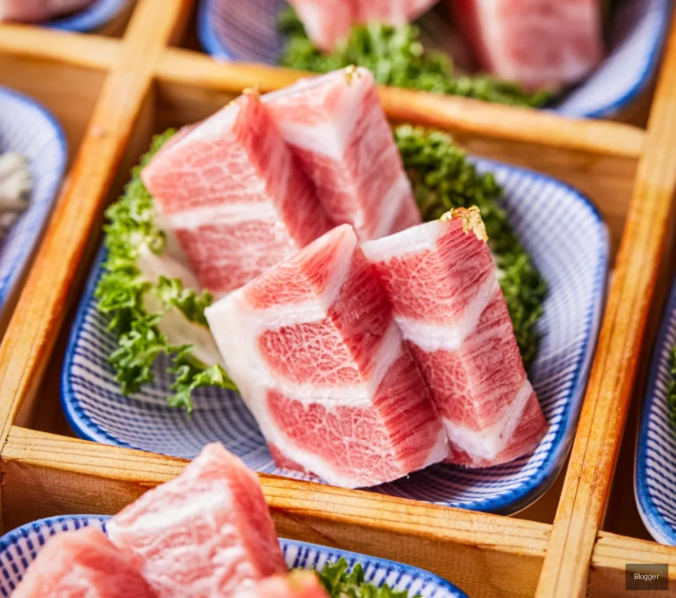 High-quality Bluefin tuna sashimi pieces at Goldtuna Seoul