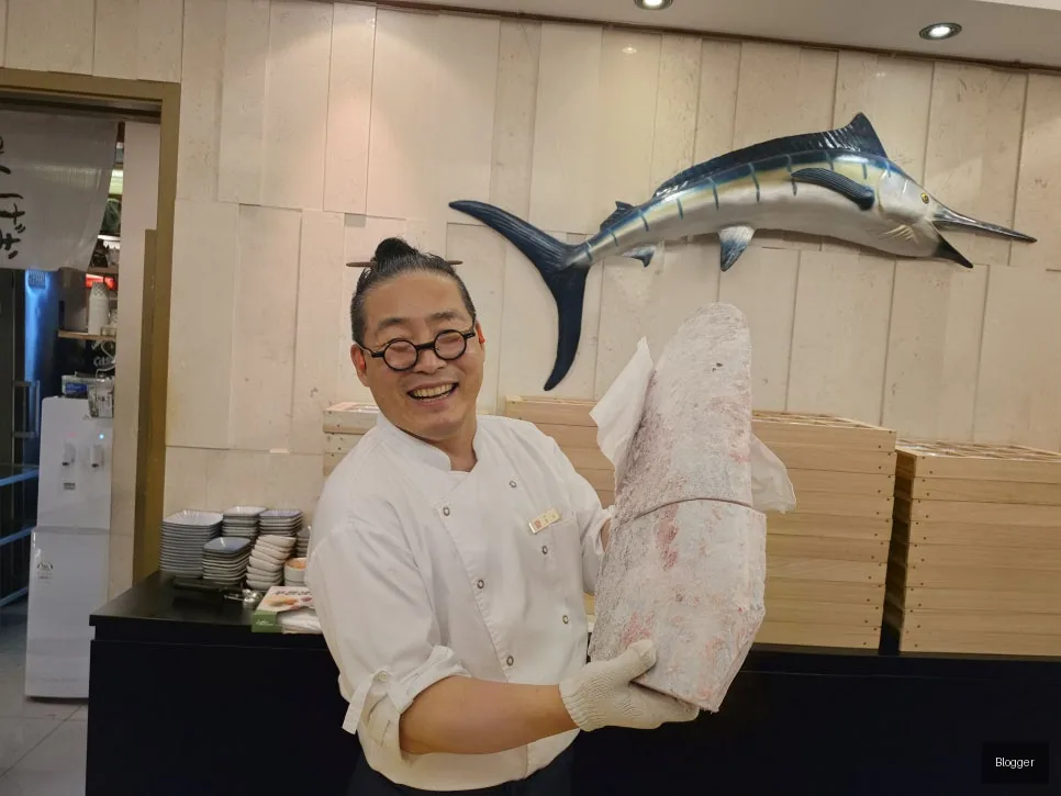 Gold Tuna southern bluefin tuna belly, premium sashimi cuts