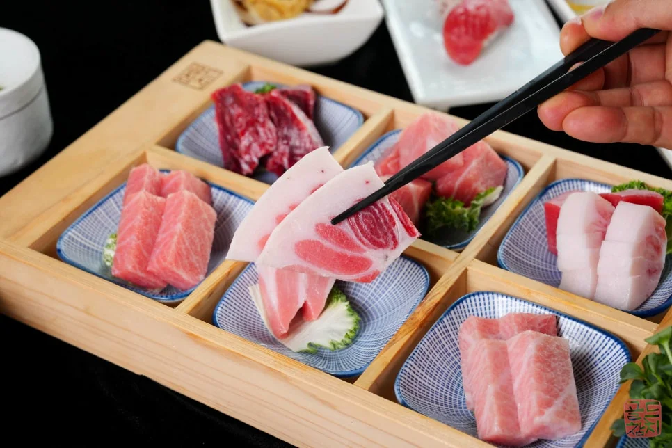 Premium bluefin tuna belly part at Goldtuna Bangi branch