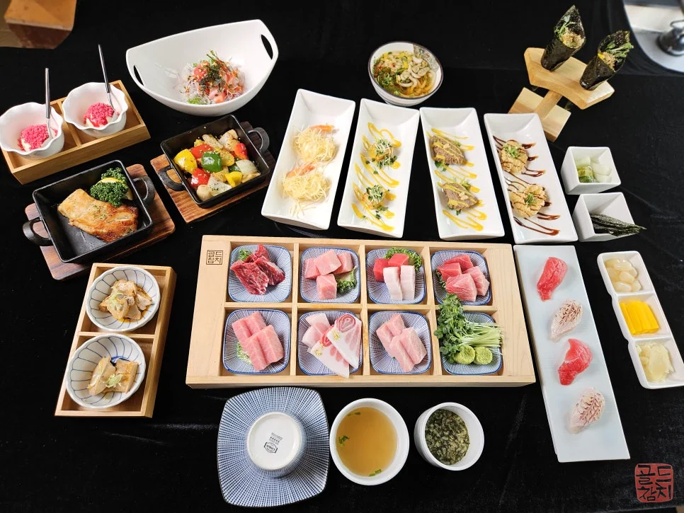 Tuna sashimi table setting for two at Goldtuna Bangi branch for a couple's date