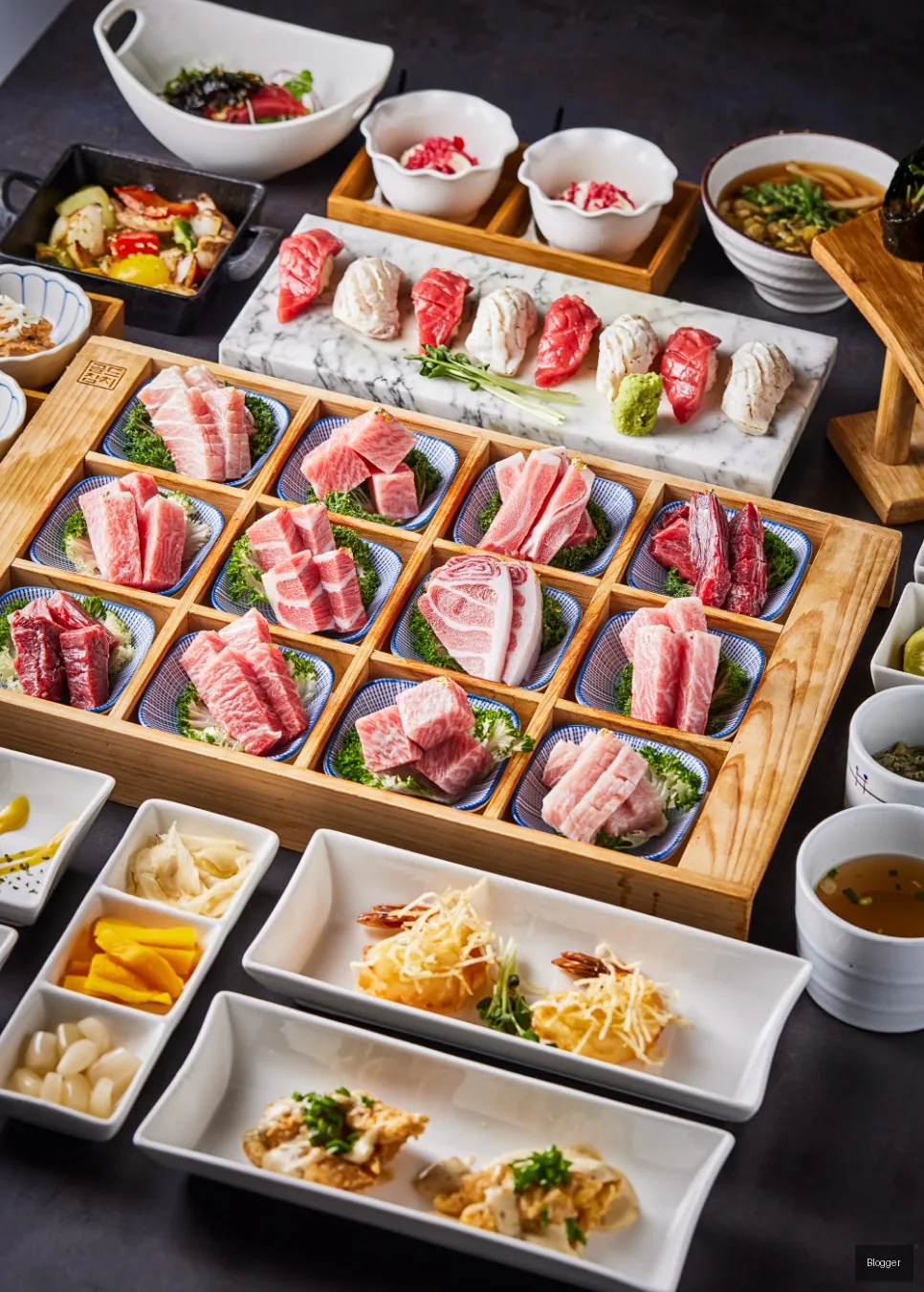Gold Tuna exclusive tray, tuna sashimi, sushi, multi-course meal plating