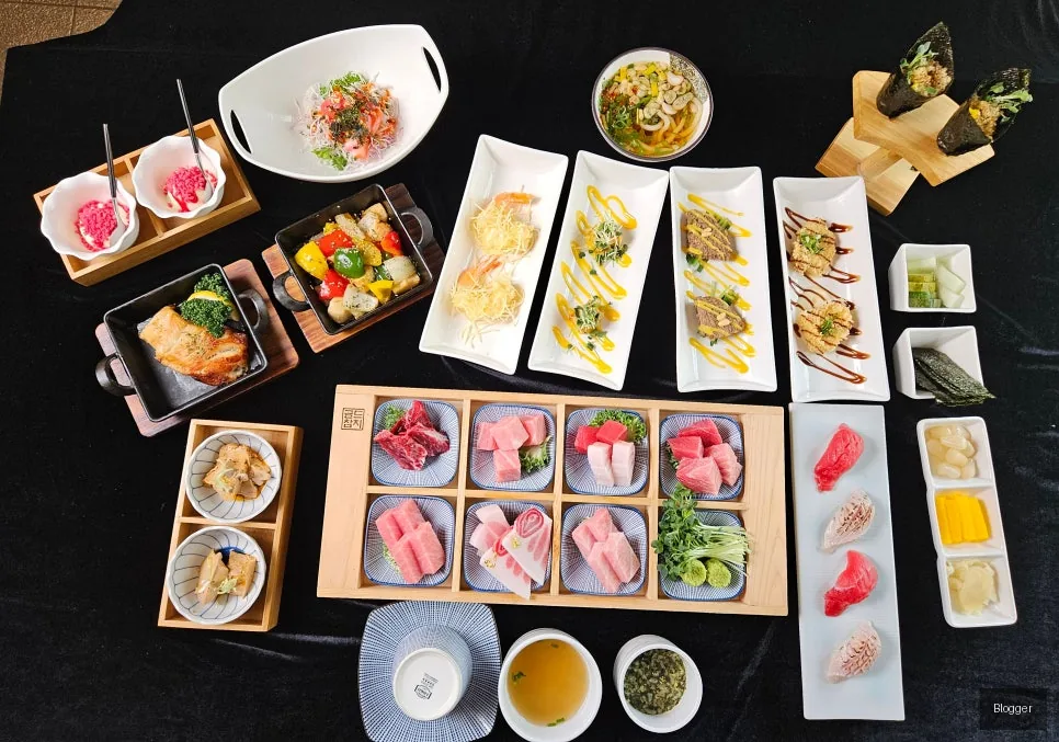 Bangyi-dong Gold Tuna 2-person 15-course omakase, full tuna sashimi platter