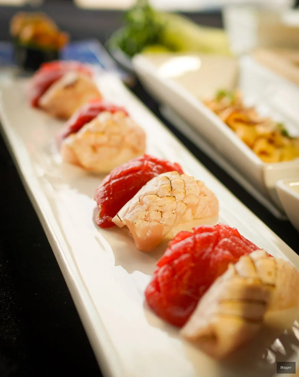 Gold Tuna side dish, 2-piece sushi set, premium nigiri