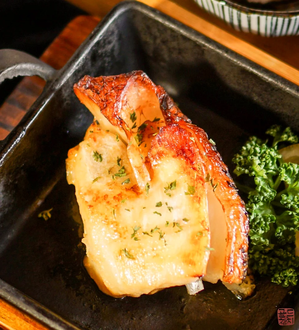 Goldtuna side dish grilled toothfish special