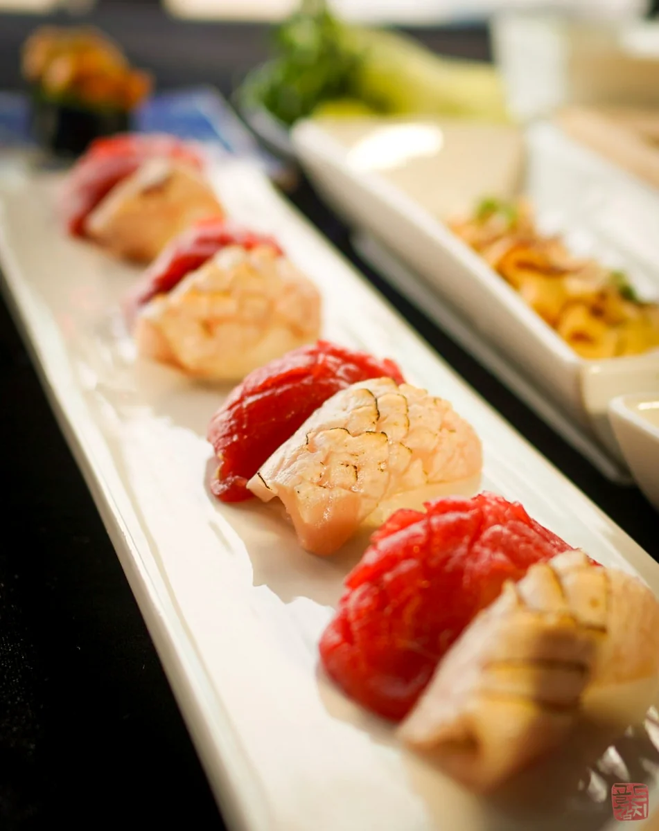Goldtuna side dish sushi set configuration