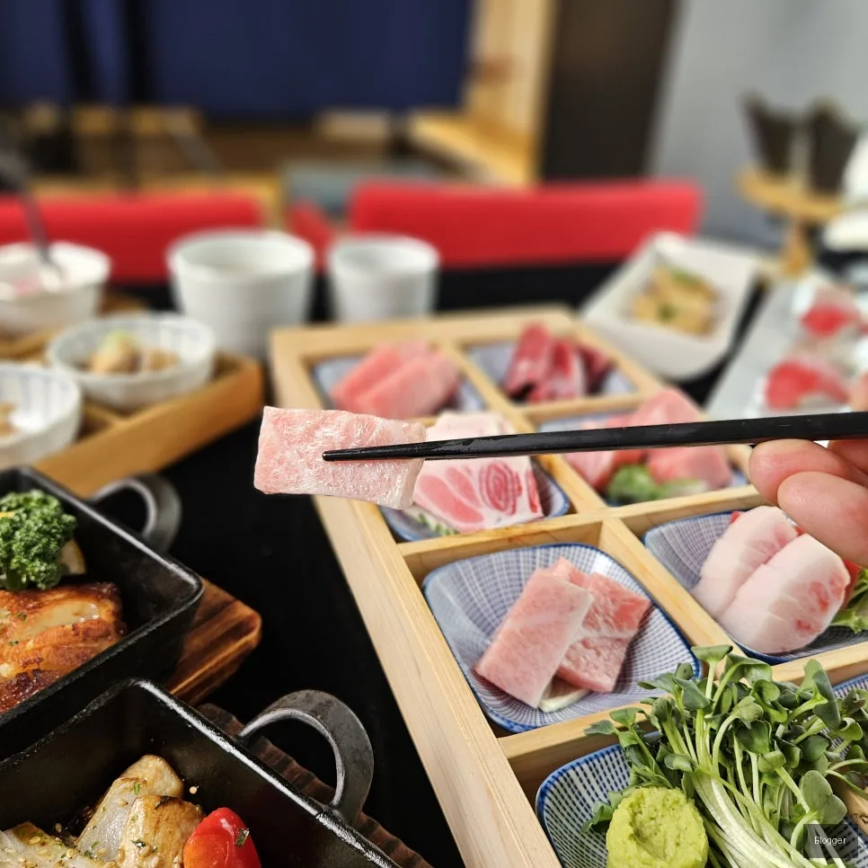 Bangyi-dong Gold Tuna, bluefin tuna belly sashimi, premium cut, omakase