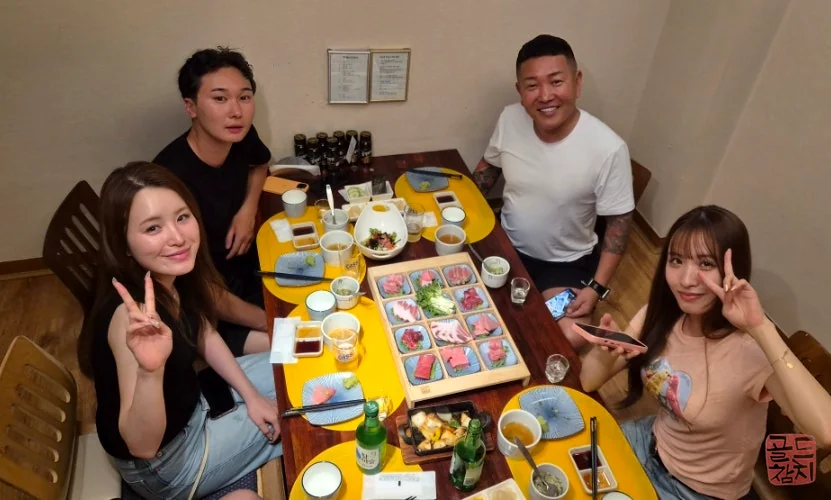 행복한 사람과 먹는 밥은 왜 더 맛있을까, 신사점이 ‘사람맛집’을 말하는 이유