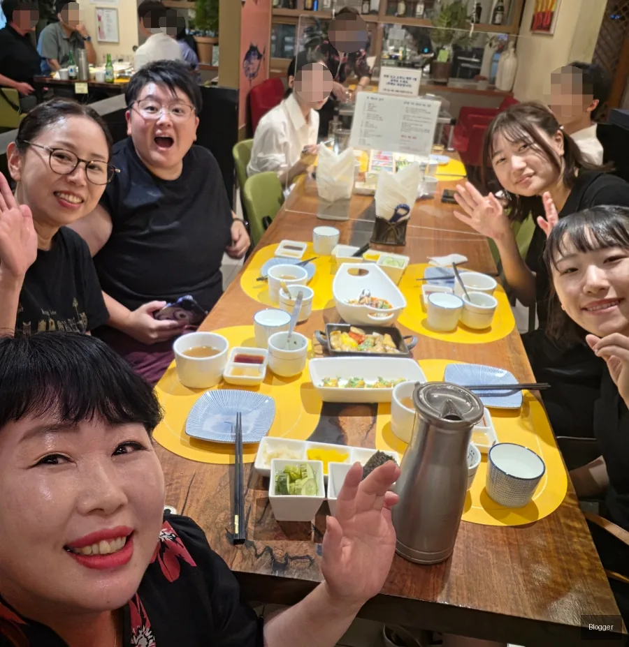 Seoul Gold Tuna, Japanese customers visiting for SoMaek Imo content, unique Korean travel experience