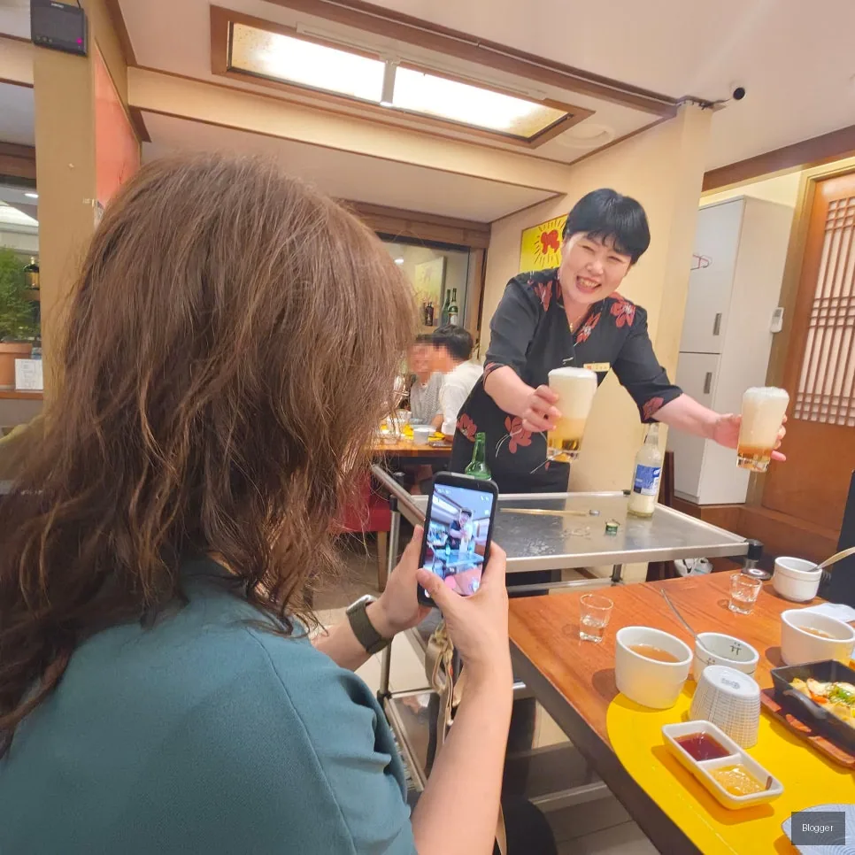 Gold Tuna Jumakase, creamy beer-like soju cocktail, unique taste