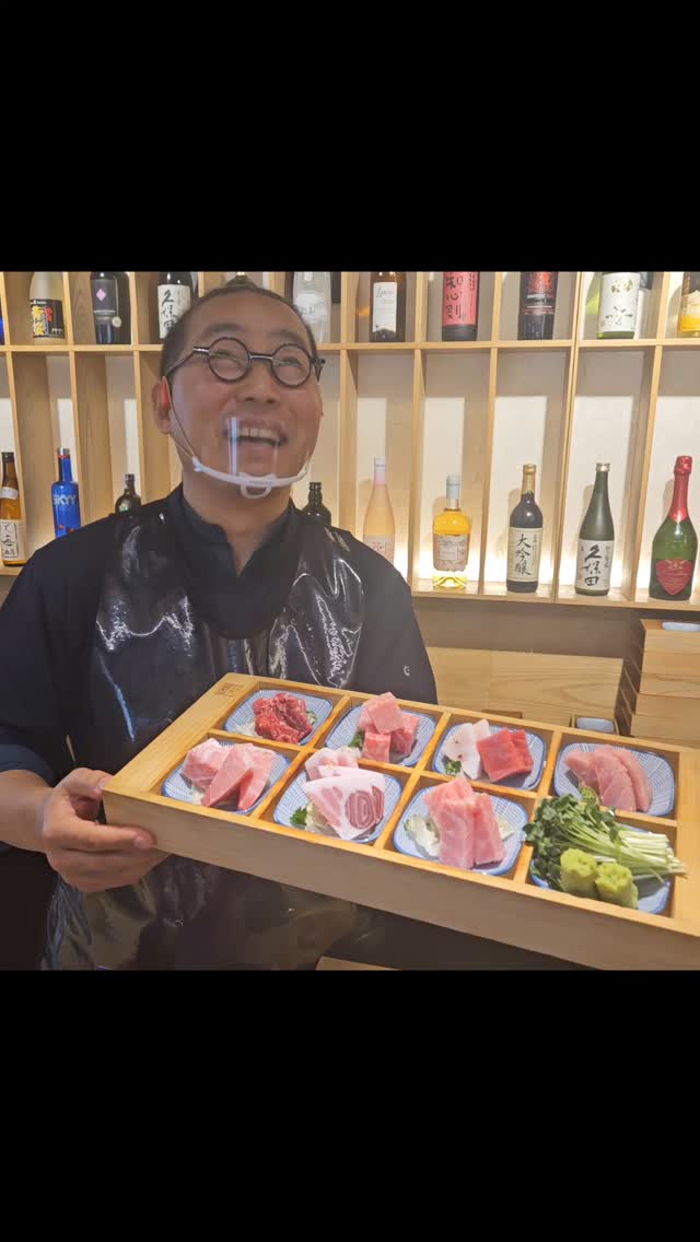 골드참치 신사점에서 근무한던 중에 손님에게 내어놓기 전에 한꼭지 올립니다.