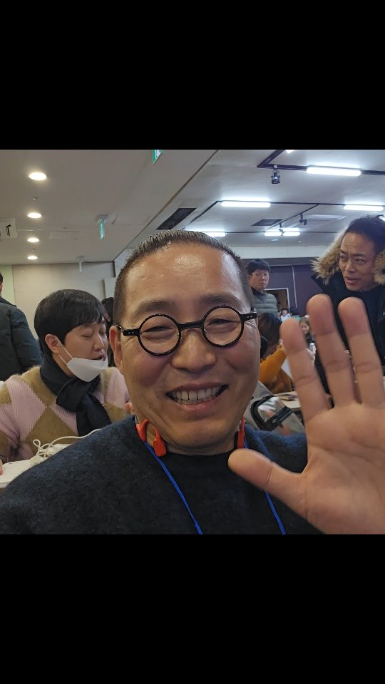 어떻게 하면 고객에게 더 다가갈수 있을까요?  정보를 제공하고, 보다나은 서비스를 주고, 감동을 드릴수 있을까?를 고민하고 고민한답니다. 교육 땡치고 곧바로 한 영상 올리네요.