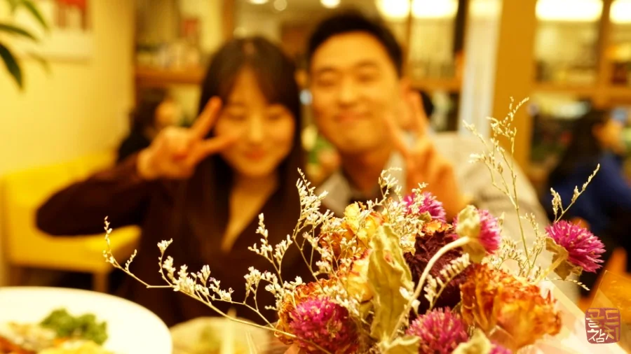 세번째 리뷰입니다.